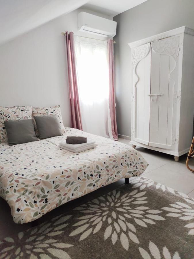 La case Germain Saint-André Extérieur photo
